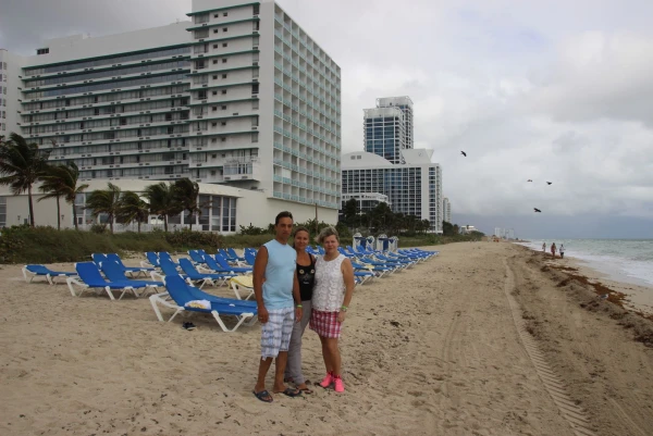 Deauville Beach Resort 3* (Майами-Бич).