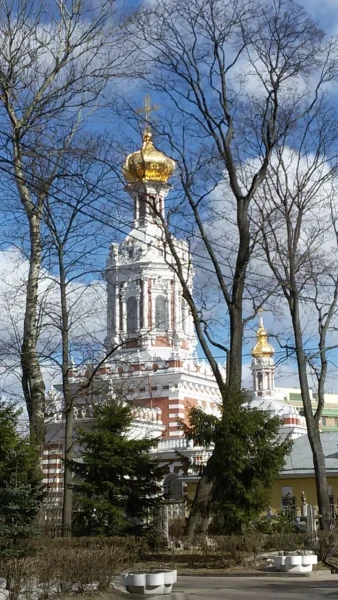Храм Воскресения Христова на Смоленском кладбище