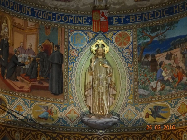 Храм Святого Сердца: крипта...