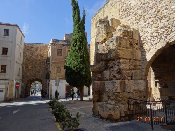 El Portal Del Roser