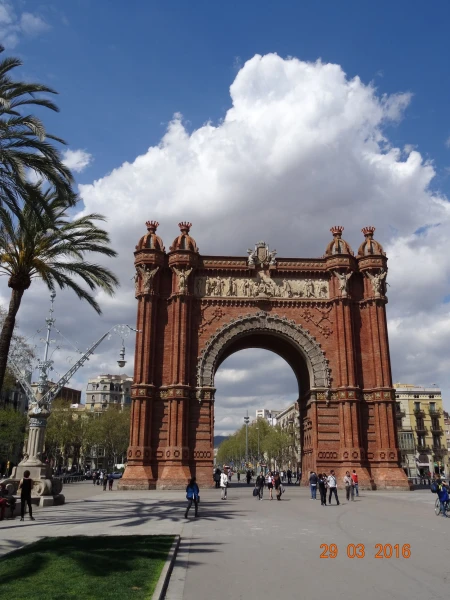 Passeig de Lluís Companys: Arco de Triunfo de Barcelona