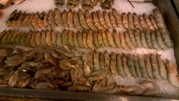 На вечерних улицах Каты