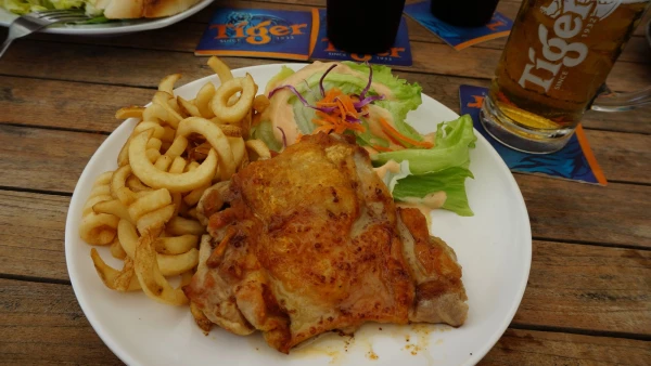 Кларк Ки - Ресторан Hooters - Курица