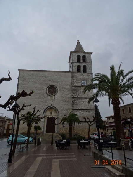 Plaça Major, Campanet