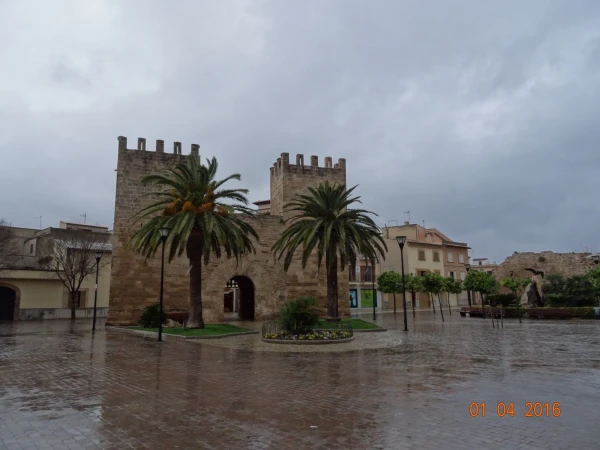 Plaça Carles V