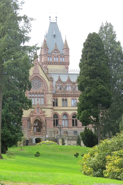 Кёнигсвинтер, Schloss Drachenburg