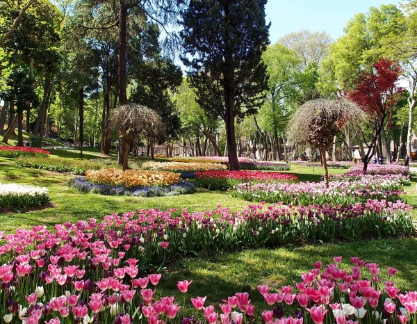 В парке Гюльхане…