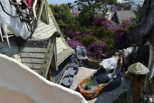 Crazy House