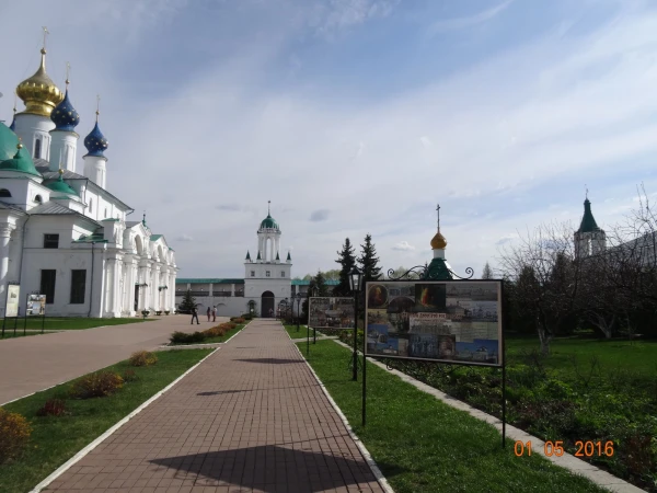 Спасо-Яковлевский монастырь: Зачатиевский собор