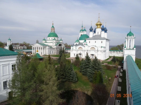 Вид с Юго-западной башни...