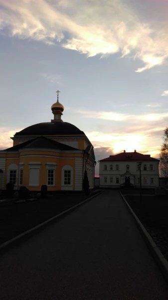 Троице-Сергиев Варницкий монастырь. Наша трапезная...