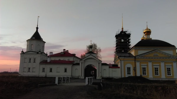 Троице-Сергиев Варницкий монастырь. Прогулка перед сном...