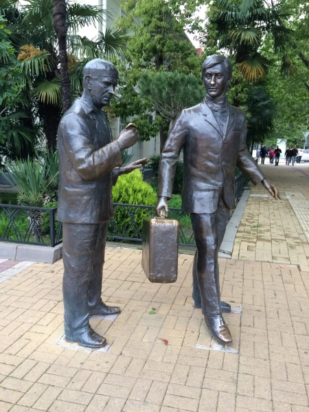 сразу так и не признаешь