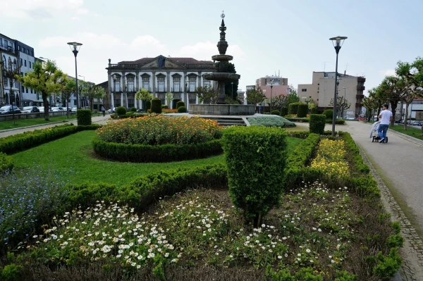 Campo das Hortas Fountain