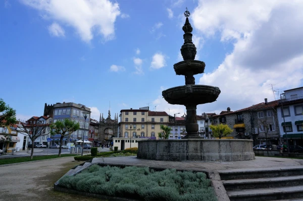 Campo das Hortas Fountain