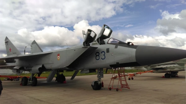 Авиабаза "Кубинка": выставка авиационной техники...