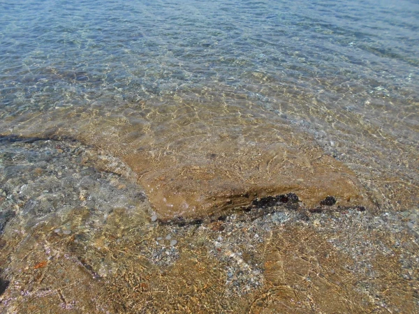 временами вход в воду такой - но это не в самом поселке