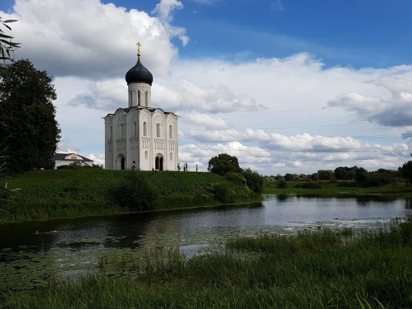 в Список Всемирного наследия ЮНЕСКО занесена церковь Покрова Богородицы на Нерли XII века. 