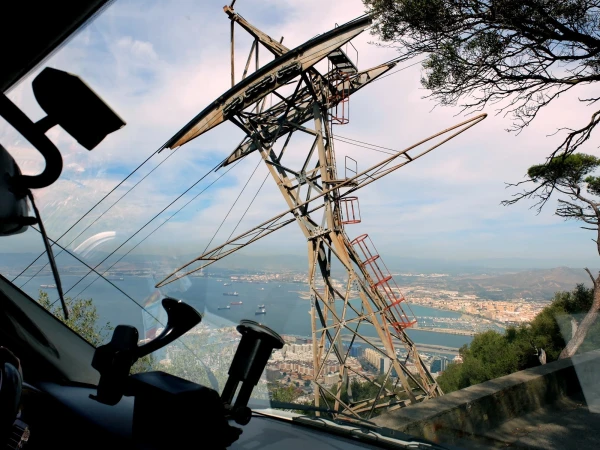 Фуникулёр Gibraltar Cable Car, на котором нам так и не довелось проехать 