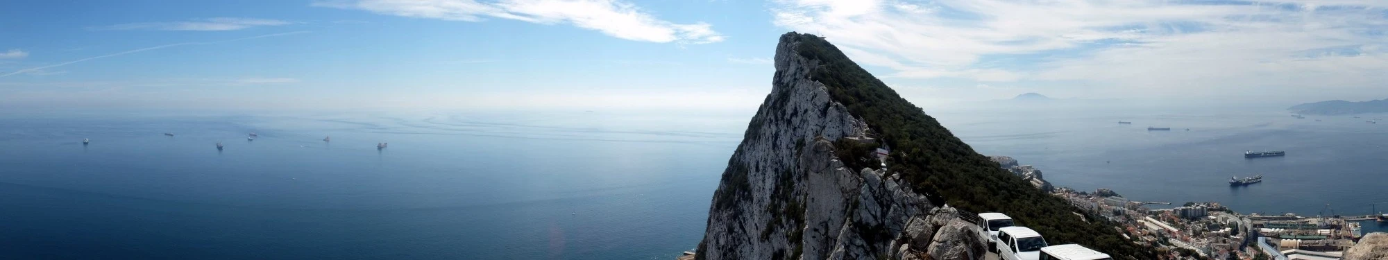 Самая  южная оконечность  Пиренейского полуострова- Гибралтарская скала (Rock of Gibraltar)