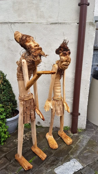 Но персонажи характерные!