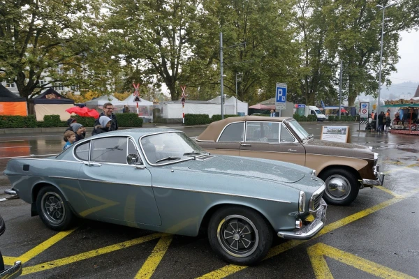 Выставка старинных авто