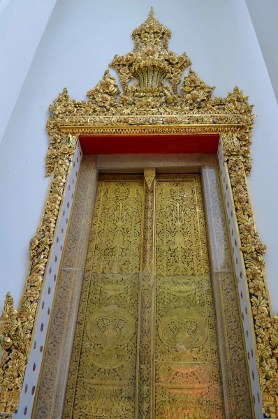 Храм Лежащего Будды (Ват Пхо)