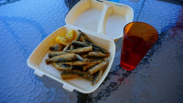 Жареные сардинки с собой)
