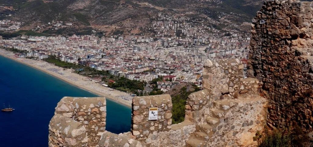 Панорама Алании - бухта Клеопатры