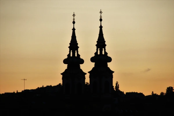 Между Будой и Пештом (Часть 1).