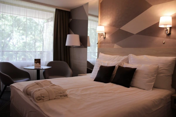 Наш номер в отеле Danubius Health Spa Resort Margitsziget 4* (Будапешт, остров Маргит).