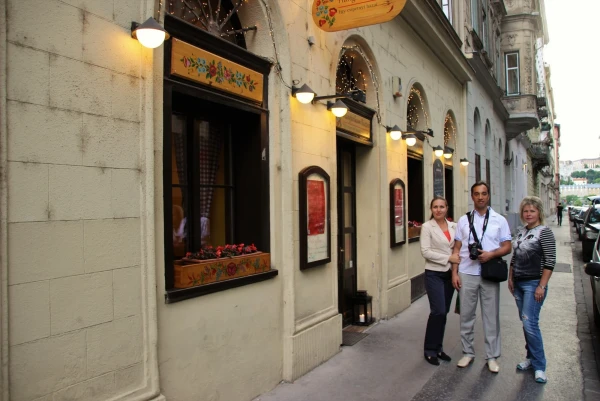 Первый ужин в Будапеште. Ресторан Hungarikum Bistro.