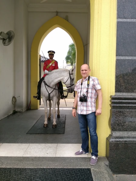 Istana Negara Kuala-Lumpur Королевский Дворец Истана Негара в Куала-Лумпуре