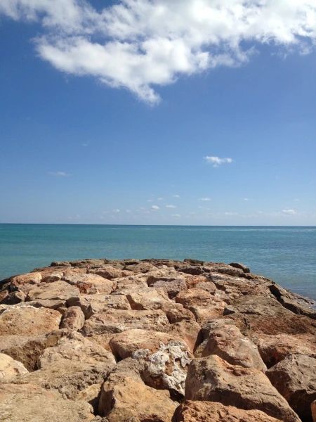 Море