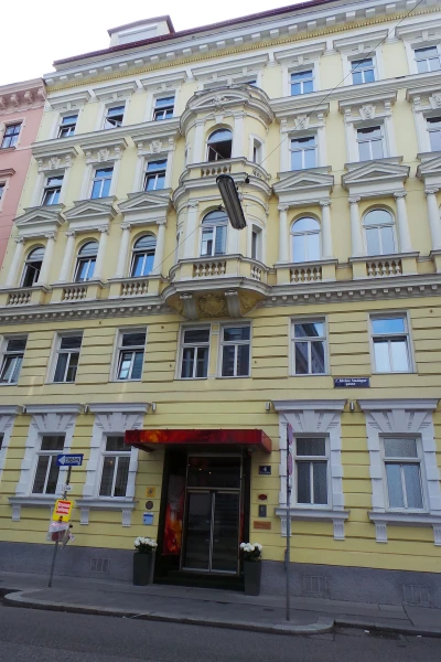 вход в отель