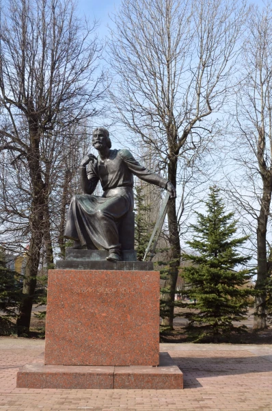 Памятник зодчему Федору Коню