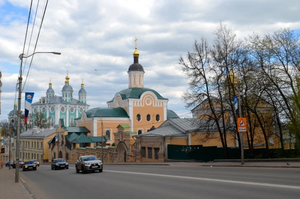 Свято-троицкий женский монастырь (1672 г.)