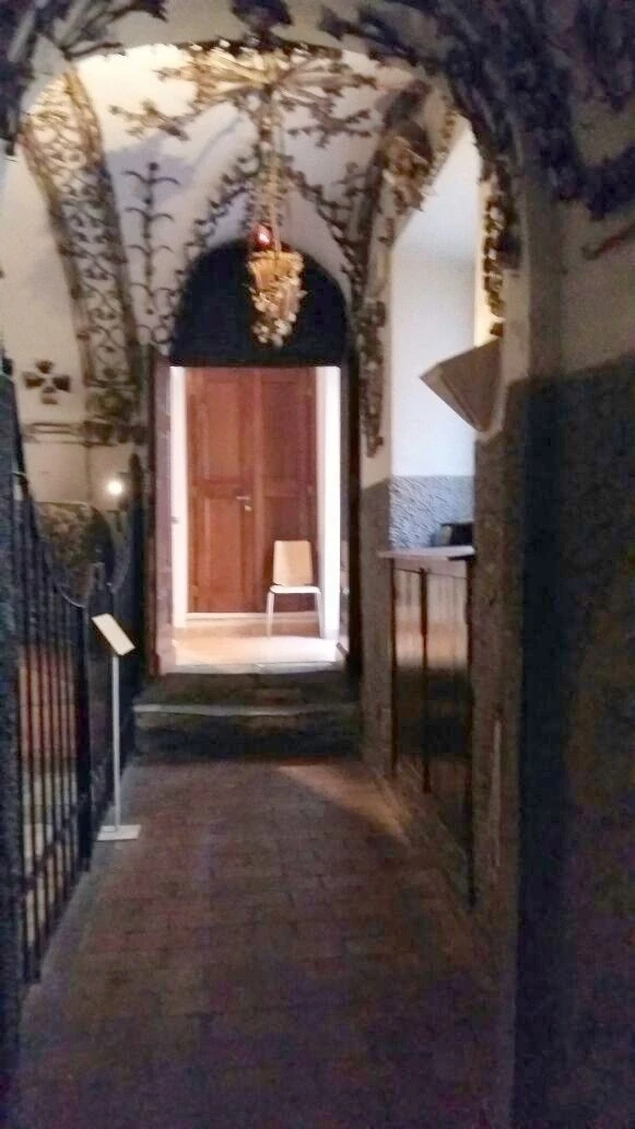 Коридор церкви Santa Maria della Concezione dei Cappuccini 