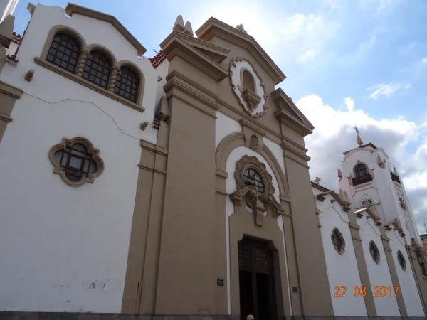  Basilica de Nuestra Senora de Candelaria