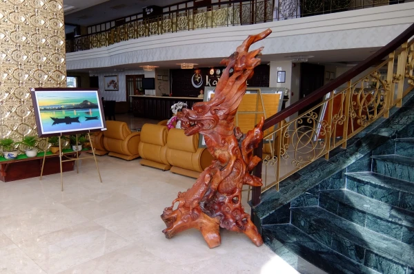 Холл Kaya Hotel