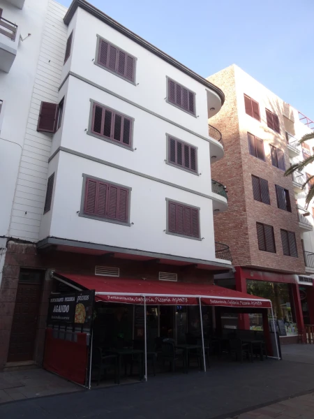 Plaza de la Constitucion, наш ресторанчик для ужинов - Pizzeria Agando...