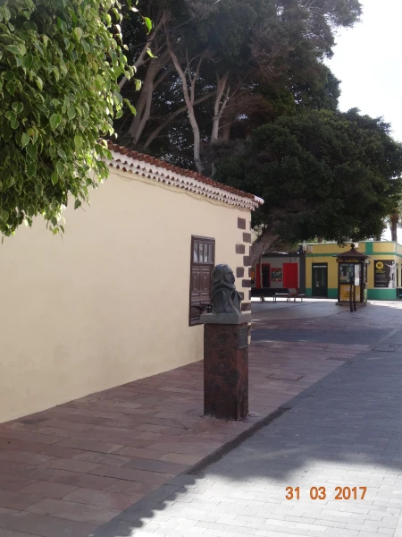 Casa la Aduana