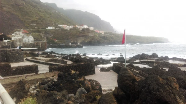 Гарачико, Piscinas Naturales El Caletоn...