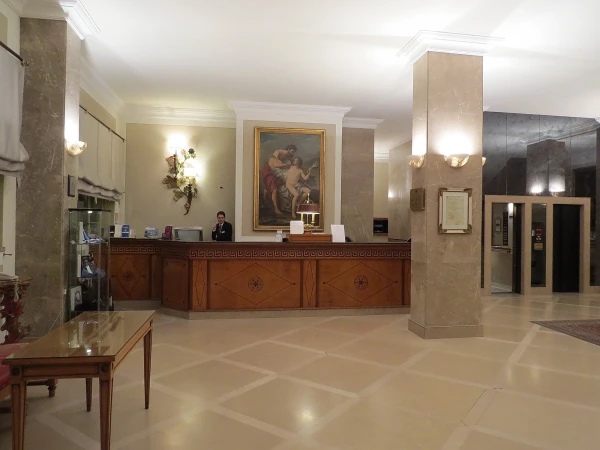 Бари, Palace Hotel