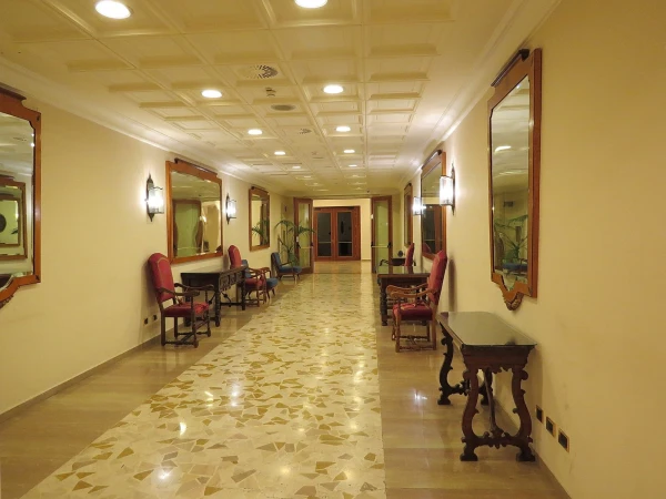 Бари, Palace Hotel