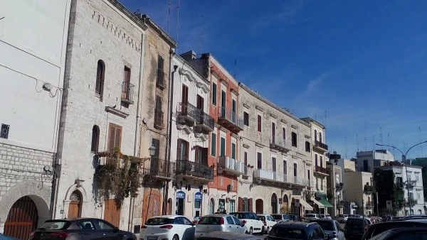 Бари
