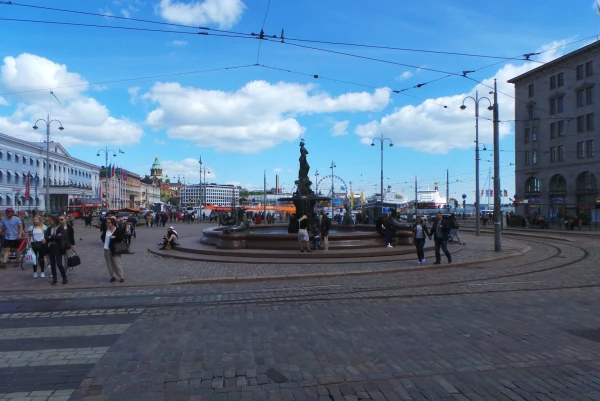 Торговая площадь Хельсинки