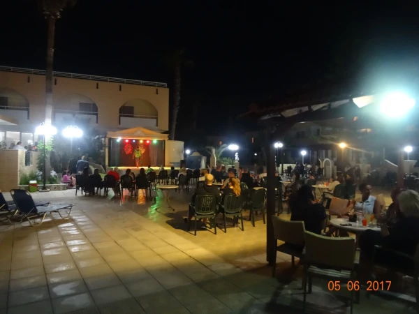 Eurovillage Achilleas Hotel: вечернее дураковаляние...