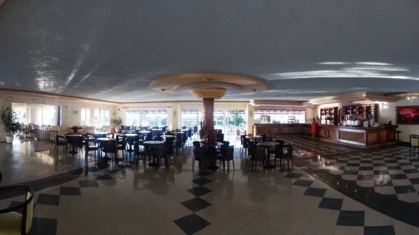 Eurovillage Achilleas Hotel: главный бар...