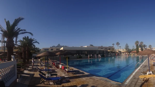 Eurovillage Achilleas Hotel: территория отеля...